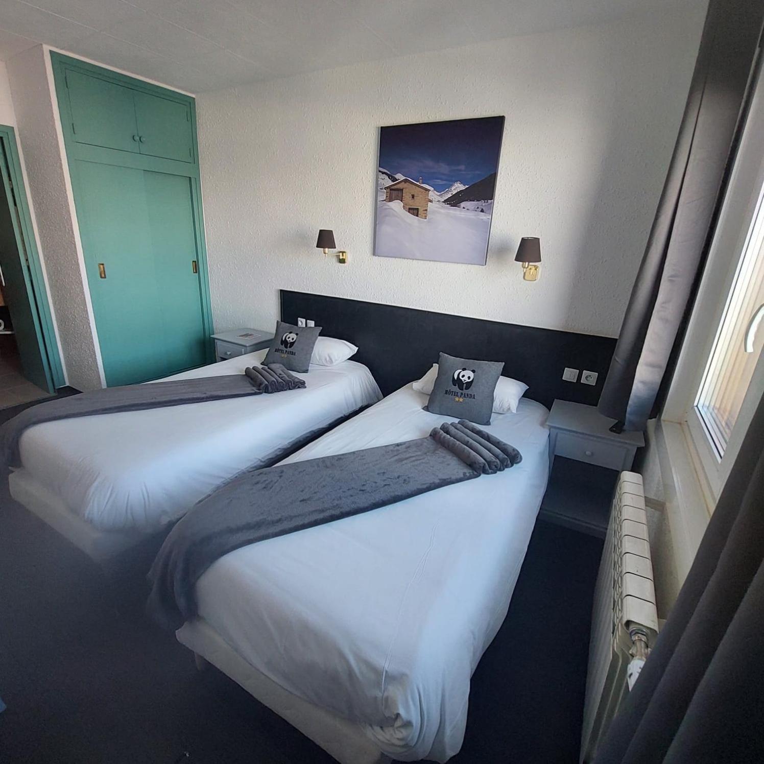 Hotel Panda Pas De La Casa Bagian luar foto