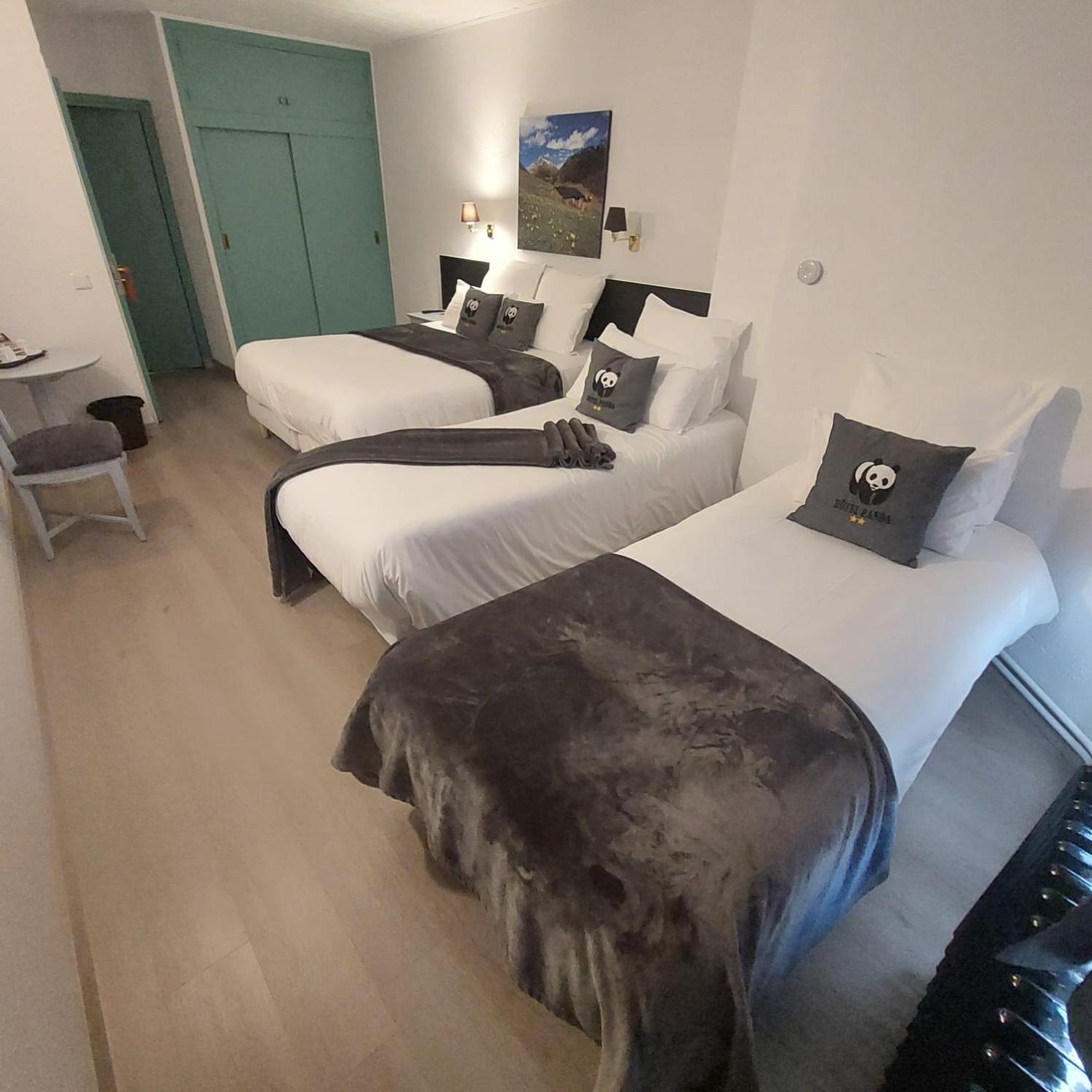 Hotel Panda Pas De La Casa Bagian luar foto