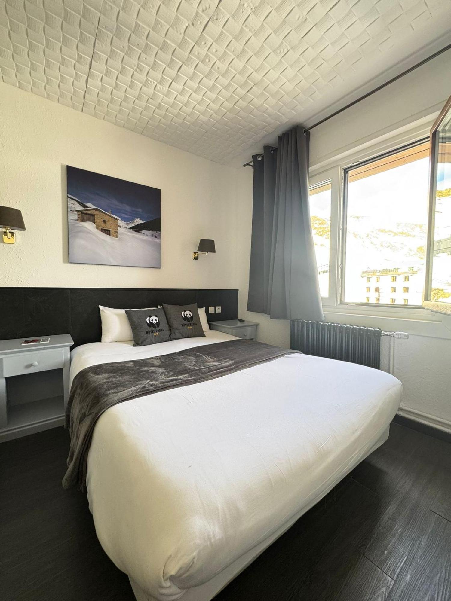 Hotel Panda Pas De La Casa Bagian luar foto